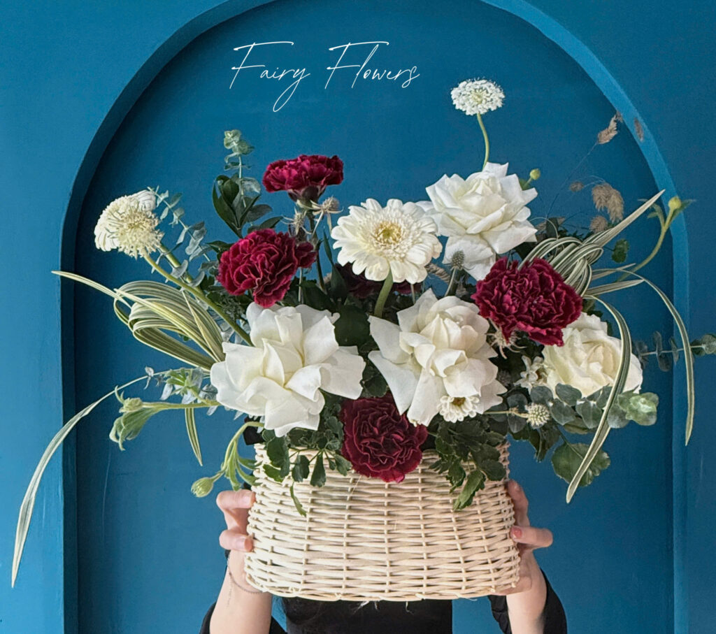 Giỏ Hoa Hồng, Cẩm Chướng Màu Mix MS094