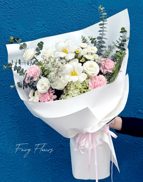 Bó hoa tone hồng trắng