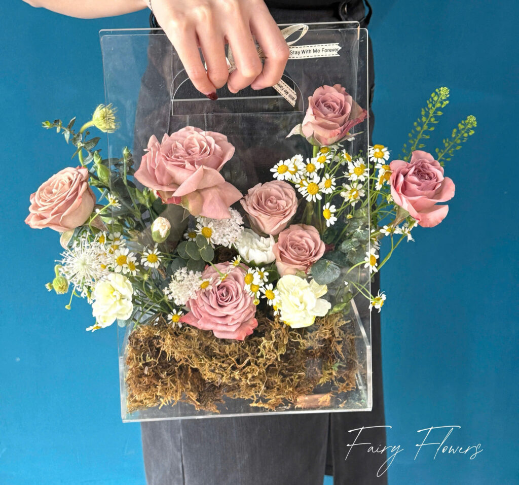 Hoa Hồng Màu Capuchino Giỏ mica MS046