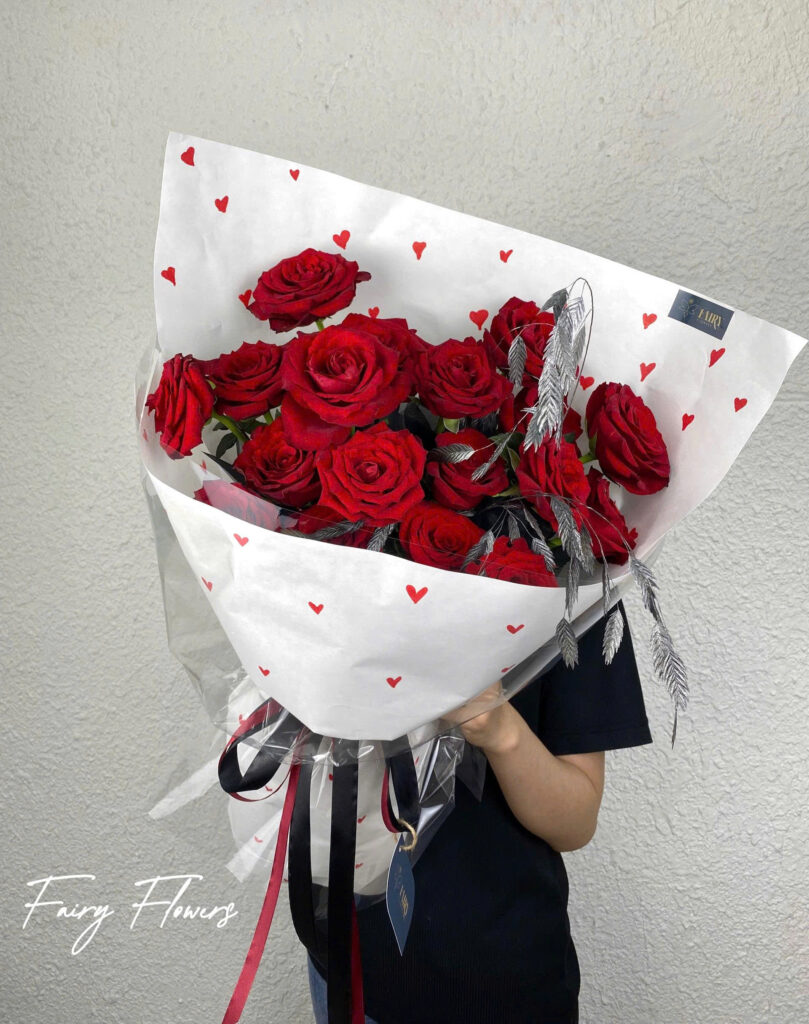 Bó Hoa Tươi Màu Đỏ -  Hoa Hồng MS165