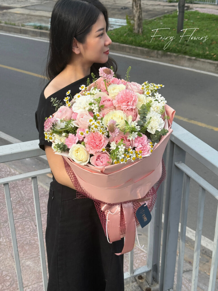 Bó Hoa Tươi Màu Mix - Hoa Hồng, Cẩm Chướng MS195