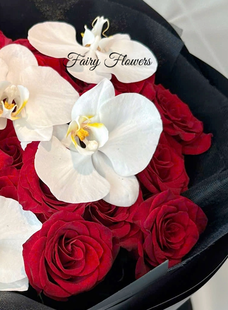 Bó Hoa Tươi Màu Mix - Hồng Đỏ, Lan Hồ Điệp MS263 - Hình ảnh 4